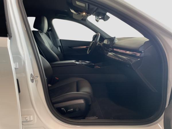 BMW 520 d xDrive Touring M Sport AHK / Standheizung