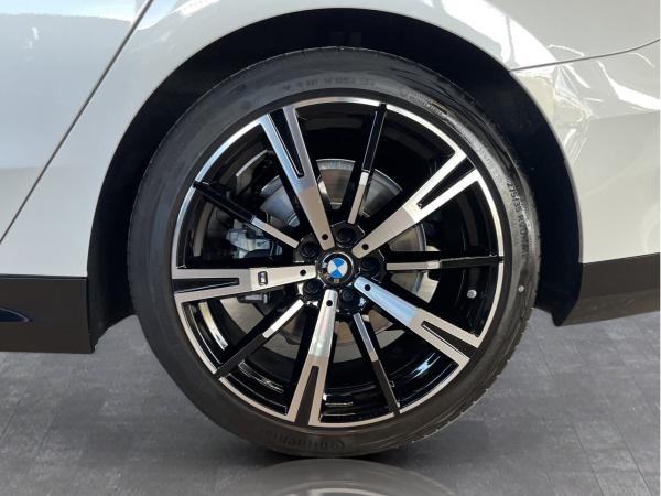 BMW 520 d xDrive Touring M Sport AHK / Standheizung