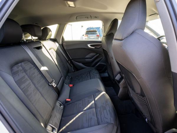 Audi A5 Avant TFSI Stronic NAVI LED AHK ACC RFK SHZ // Sofort verfügbar