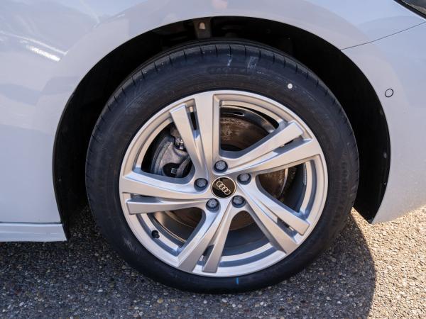 Audi A5 Avant TFSI Stronic NAVI LED AHK ACC RFK SHZ // Sofort verfügbar