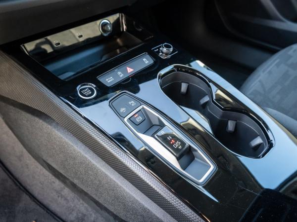 Audi A5 Avant TFSI Stronic NAVI LED AHK ACC RFK SHZ // Sofort verfügbar