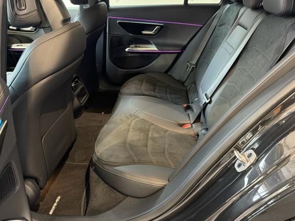 Mercedes-Benz E 200 4M T AMG Night DigitalLight Pano AHK 360°K