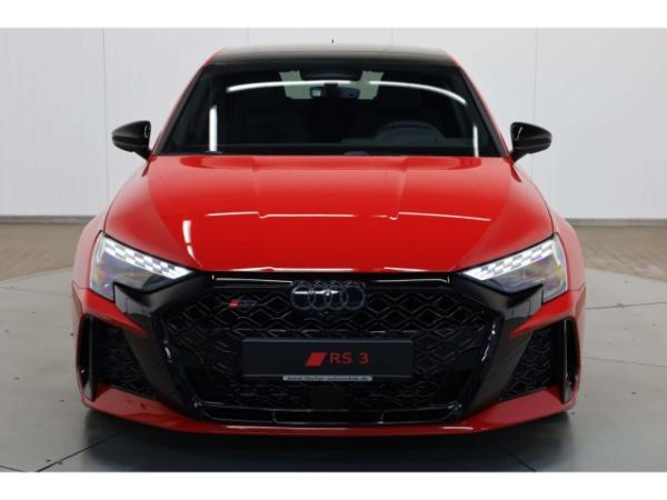 Audi RS3 Sportback TFSI quattro 280 km/h