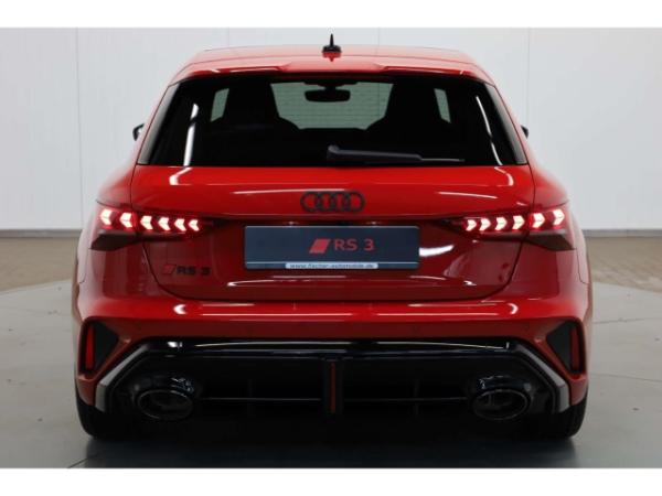 Audi RS3 Sportback TFSI quattro 280 km/h