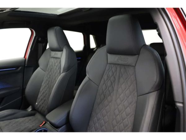 Audi RS3 Sportback TFSI quattro 280 km/h