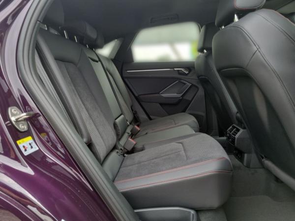 Audi Q3 Sportback S line 2 x S line LED Scheinw. Pano Smartphone-interface RF-Kamera