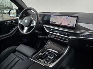 BMW X5 xDrive40d Navi Tempom.aktiv Panoramadach Bluetooth PDC MP3 Schn.