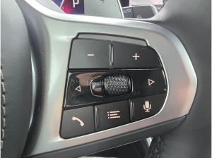 BMW X5 xDrive40d Navi Tempom.aktiv Panoramadach Bluetooth PDC MP3 Schn.