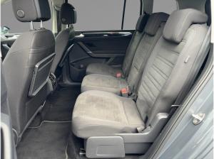 Volkswagen Touran Highline 1.5 TSI DSG LED AHK KAM APP NAV