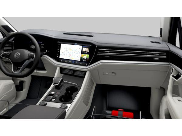 Volkswagen Touareg Elegance 3.0 TDI DYNAUDIO AHZV KEY SH