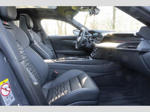 Audi RS e-tron GT quattro