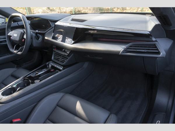 Audi RS e-tron GT quattro