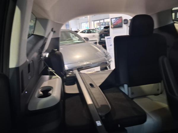 Hyundai IONIQ 9 HYUNDAI IONIQ 9 110 KWH (307 PS) 4WD UNIQ PANORAMA-GLAS-SCHIEBEDACH