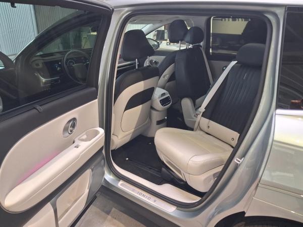 Hyundai IONIQ 9 HYUNDAI IONIQ 9 110 KWH (307 PS) 4WD UNIQ PANORAMA-GLAS-SCHIEBEDACH