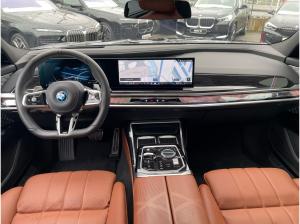 BMW 750 e xDrive Limo M Sport || DrivingAssProf 360°