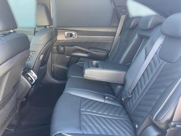 Kia Sorento 1.6T PHEV AWD Platinum Premium Glasdach Leder LED 360 Kamera Navi