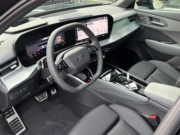 Audi Q3 e-hybrid Panorama Navi Matrix-LED Memory
