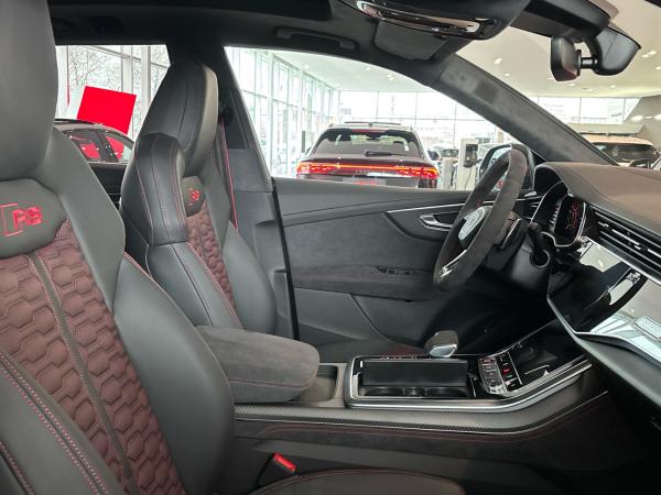 Audi RS Q8 SUV performance 305km/h Optik-Paket Memory