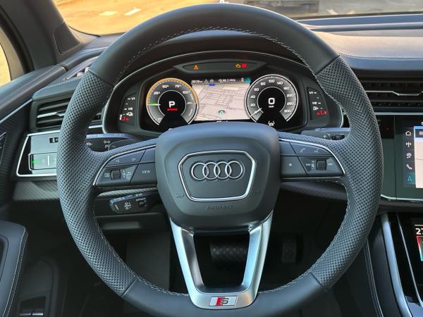Audi Q7 S line TFSIe quattro Panorama Navi Matrix
