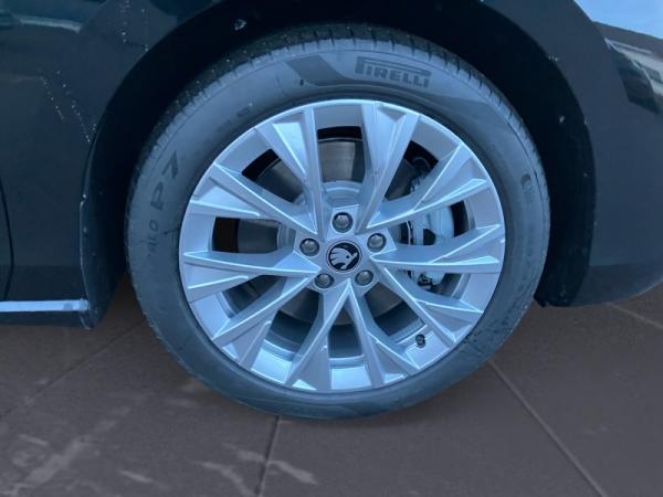 Skoda Superb Combi L&K 1,5 TSI iV 150 kW 6-Gang-DSG !0,5% VERSTEUERUNG! SOFORT VERFÜGBAR!