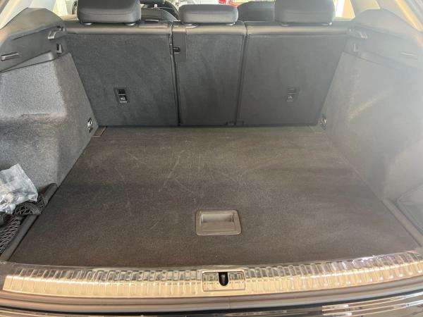 Audi Q3 35 TDI advanced S tronic LED Navi DAB VC PDC Sitzheizung