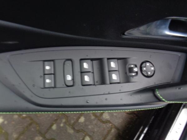 Peugeot 308 SW Hybrid 145e-DSC6 GT EXCLUSIVE Focal