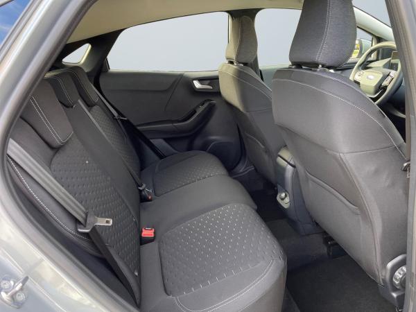 Ford Puma Titanium mit Winter & Fahrerassistenzpaket sowie Allwetterreifen