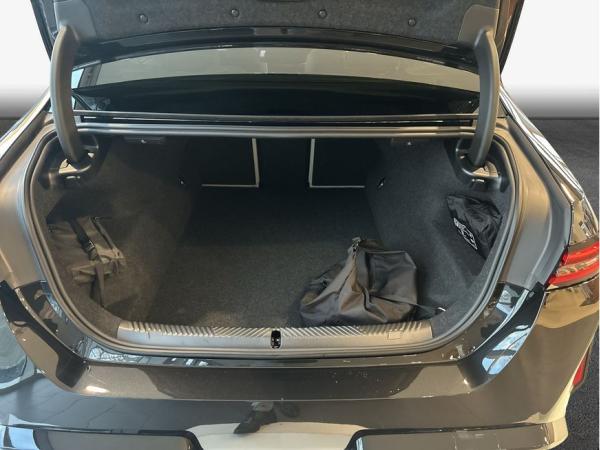 BMW M5 xDrive , 4-türig