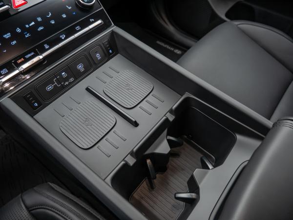 Hyundai SANTA FE 1.6 T-GDI Plug In Allrad Blackline