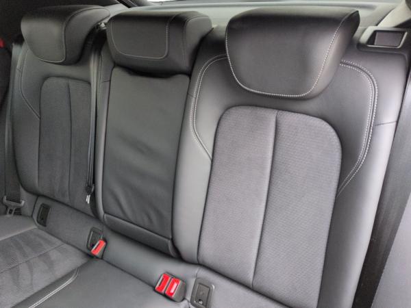 Audi Q2 Advanced 35 TFSI Matrix ACC Kamera Stdhz AHK