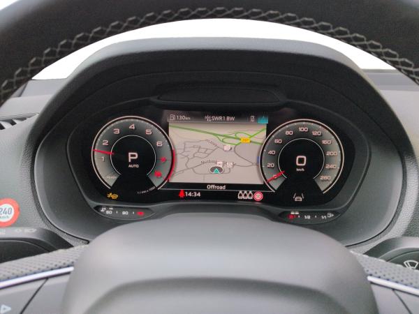 Audi Q2 Advanced 35 TFSI Matrix ACC Kamera Stdhz AHK