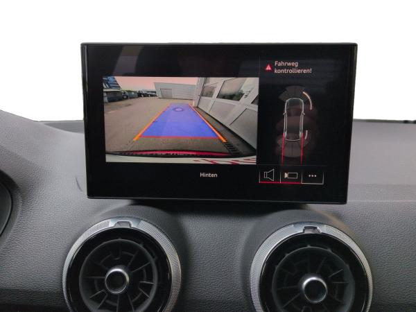 Audi Q2 Advanced 35 TFSI Matrix ACC Kamera Stdhz AHK