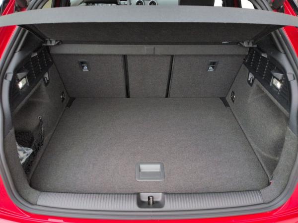 Audi Q2 Advanced 35 TFSI Matrix ACC Kamera Stdhz AHK