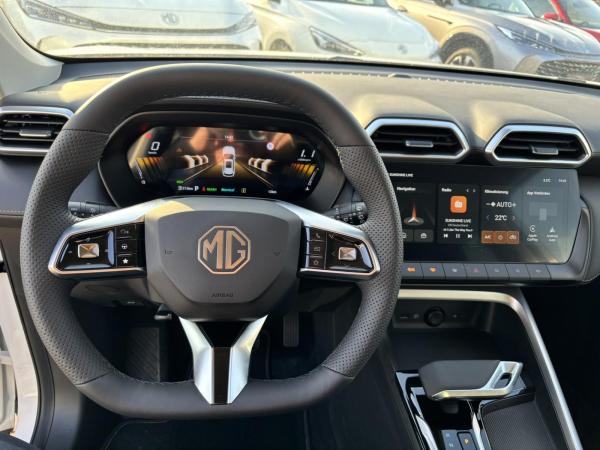 MG ZS Hybrid+ Luxury