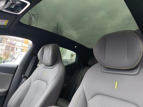 LYNK & Co 02 More ALLE FARBEN P