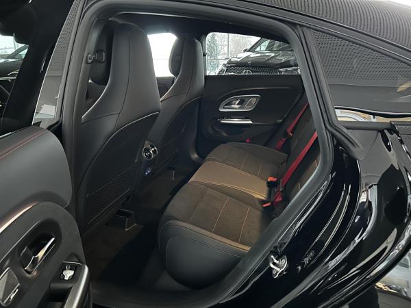 Mercedes-Benz CLA 220 4MATIC+AMG Line Plus+Premium-Plus+ Winter-Paket+Massagefunktion vorn+Head-up+Burmester® 3D-Surro
