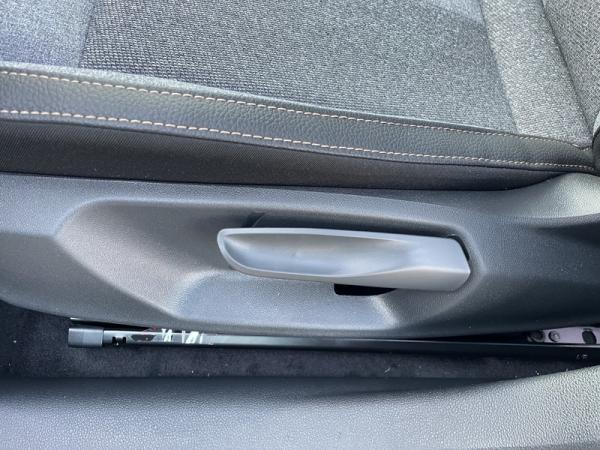 Skoda Octavia Combi 2.0 TDI *GEWERBE*SOFORT* l DSG l AHK l PANO l NAVI l MATRIX l 360°