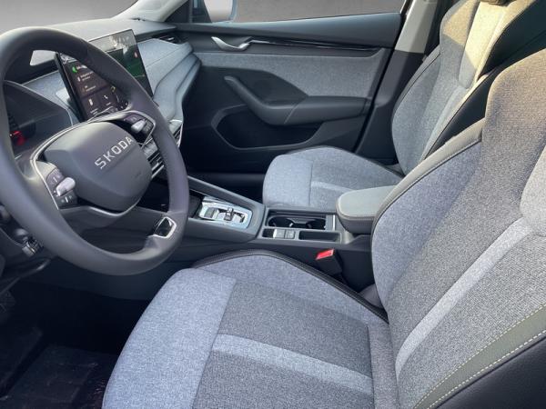 Skoda Octavia Combi 2.0 TDI *GEWERBE*SOFORT* l DSG l AHK l PANO l NAVI l MATRIX l 360°