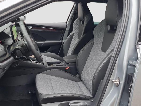 Skoda Octavia Combi Sportline 2.0 TDI 360 ACC AHK HUD