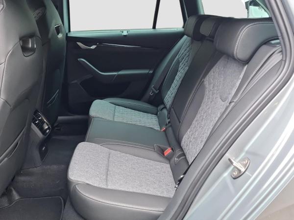 Skoda Octavia Combi Sportline 2.0 TDI 360 ACC AHK HUD