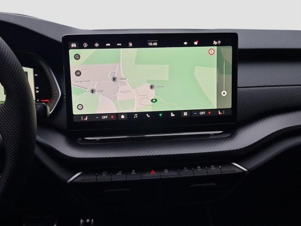 Skoda Octavia Combi Sportline 2.0 TDI 360 ACC AHK HUD