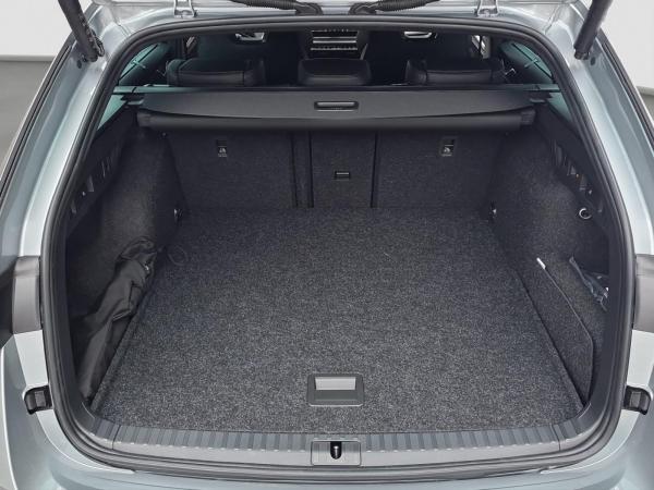 Skoda Octavia Combi Sportline 2.0 TDI 360 ACC AHK HUD