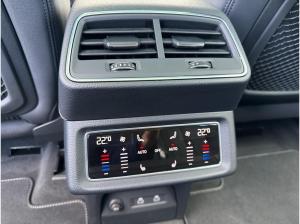 Audi Q8 e-tron advanced 50 qu. PANO HUD AHK Matrix 19