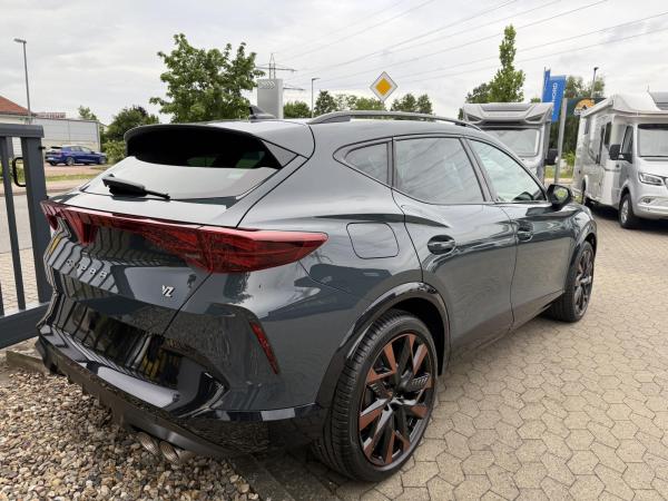 Cupra Formentor Extreme AHK Pano Akrapovic