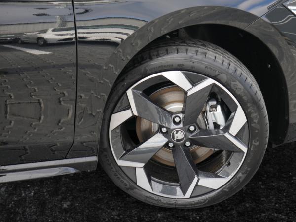 Skoda Superb Combi 2.0 TSI DSG Sportline MATRIX AHK NAVI *806*