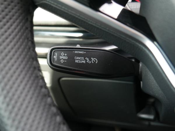 Skoda Superb Combi 2.0 TSI DSG Sportline MATRIX AHK NAVI *806*