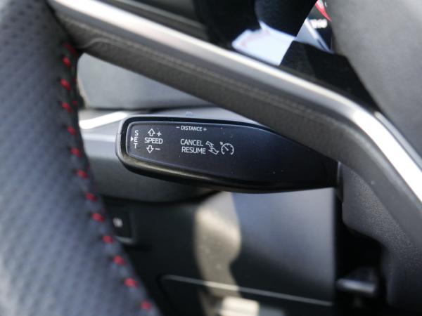 Skoda Kodiaq 2.0 TSI DSG RS 4X4 PANO MATRIX-LED AHK *841*