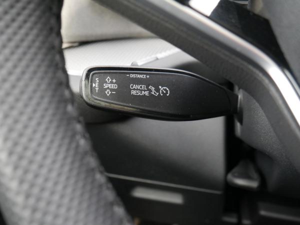 Skoda Kodiaq 2.0 TDI DSG Sportline 4x4 7-Sitzer AHK ACC LED *876*