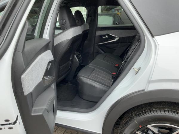 Peugeot 3008 1.2 145 GT ACC+Alcantara+LED+Navi+SHZ+Kam.