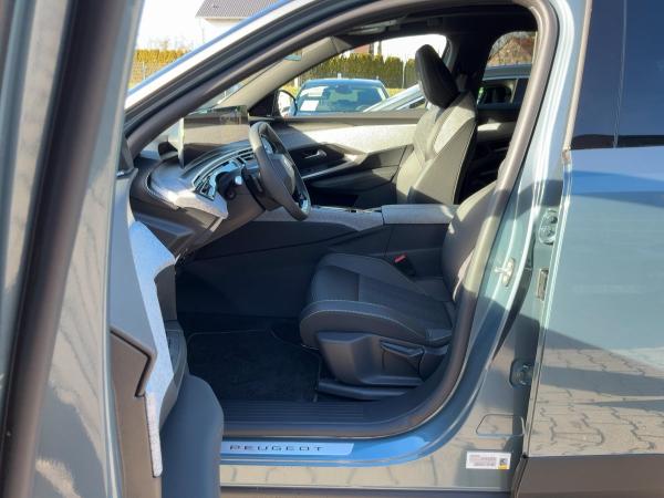 Peugeot 3008 1.2 145 GT ACC+Alcantara+LED+Navi+SD+SHZ